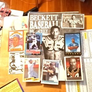 Bo Jackson lot. 1 Beckett baseball magazine, 9 trading cards.